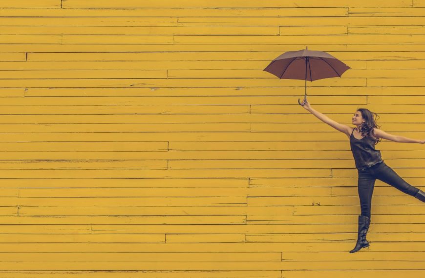 Maj or Cyber Breach Affe cts Milli ons World wide